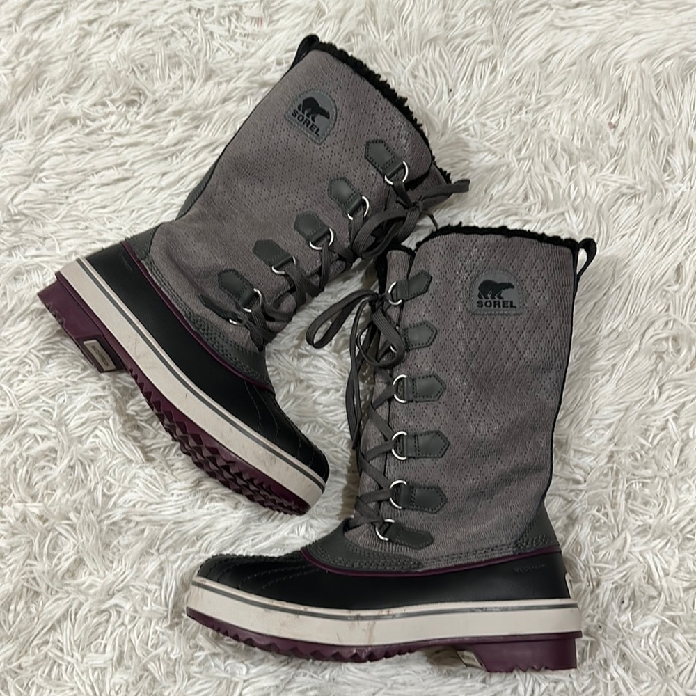 Sorel Gray and Black Winter Boots